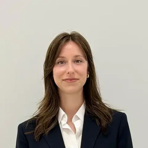 Sara S., Accettazione